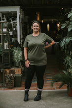 Charger l'image dans la galerie, T-shirt tunic courte - Dark kaki