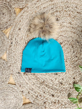 Charger l'image dans la galerie, Tuque bleu émeraude en coton - SUR COMMANDE ''agencement 2x2''