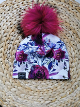 Charger l'image dans la galerie, Tuque fleurie/blanc grosse fleur - SUR COMMANDE