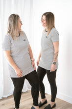 Charger l'image dans la galerie, T-Shirt Tunic courte - Blanc rayé marine