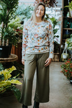 Charger l&#39;image dans la galerie, Crewneck femme - Fleuri latté