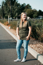 Charger l&#39;image dans la galerie, T-shirt tunic courte - Dark kaki