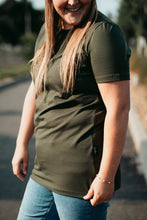 Charger l&#39;image dans la galerie, T-shirt tunic courte - Dark kaki