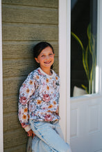 Charger l'image dans la galerie, Crewneck enfant - Fleuri latté